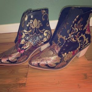 Vintage embroidered boots